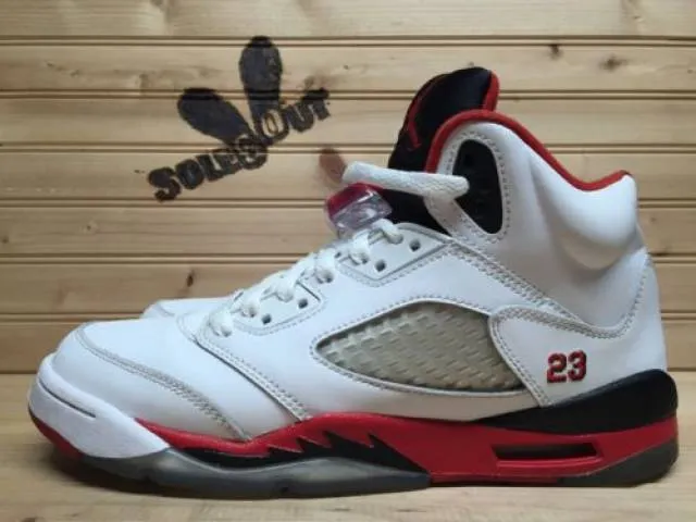 2013 Nike Air Jordan Retro V 5 sz 6.5y GS Fire Red Black...