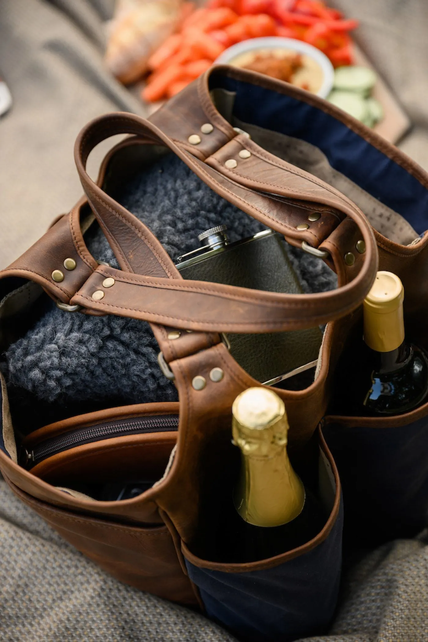 Belle Picnic Tote in Navy Ventile and Baldwin Oak by Moore & Giles