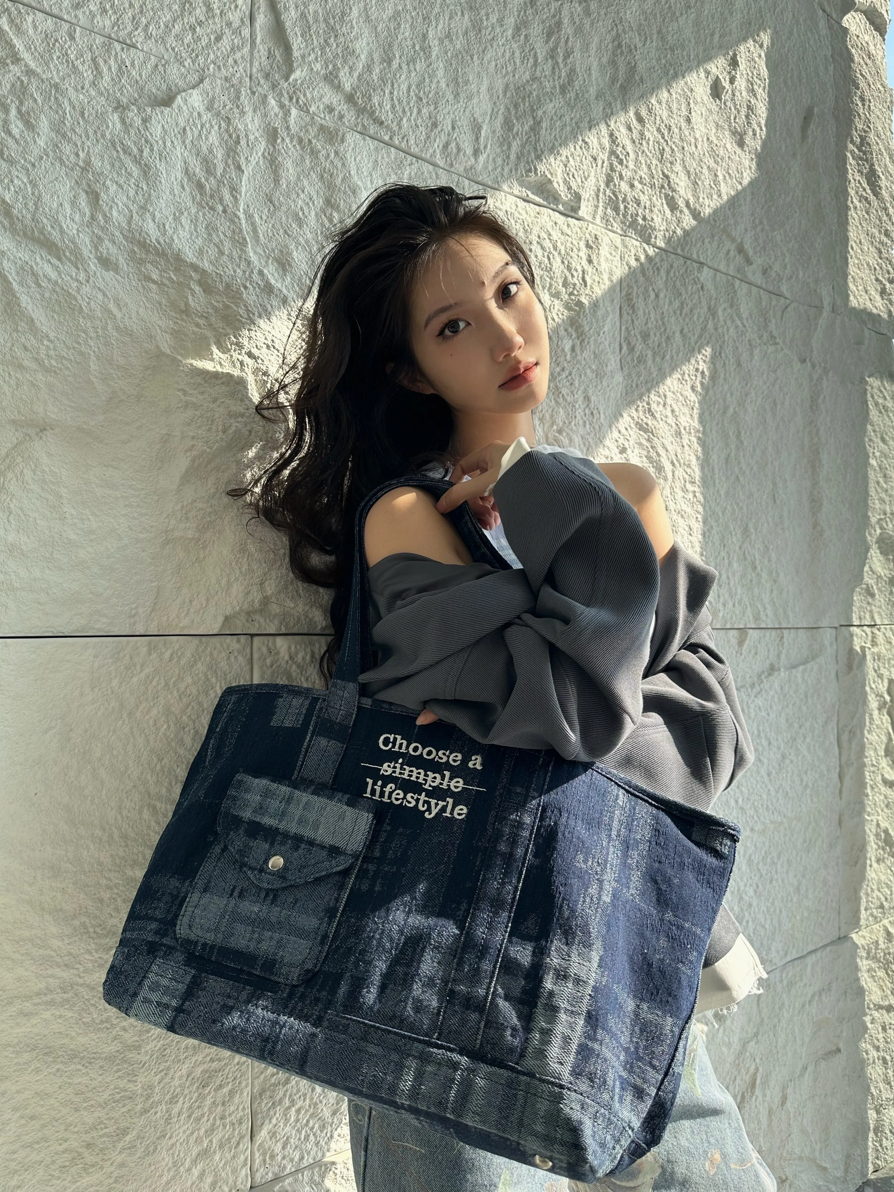 Cultivator Large Capacity Versatile Washed Denim One-shoulder Tote Handbag