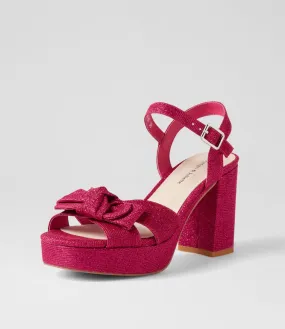 DJANGO & JULIETTE Omee Fuchsia Shine Fabric Sandals