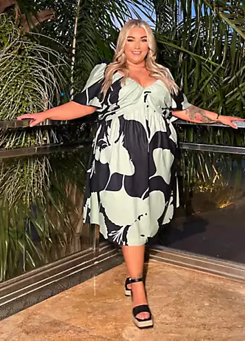 In The Style x Black Printed Puff Sleeve Functional Wrap Maxi Dress | Grattan