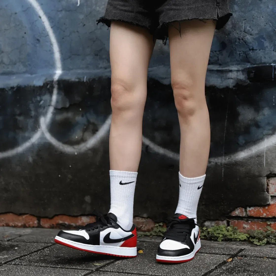 NIKE AIR JORDAN 1 LOW OG BLACK TOE (WOMEN'S) [CZ0858-106]