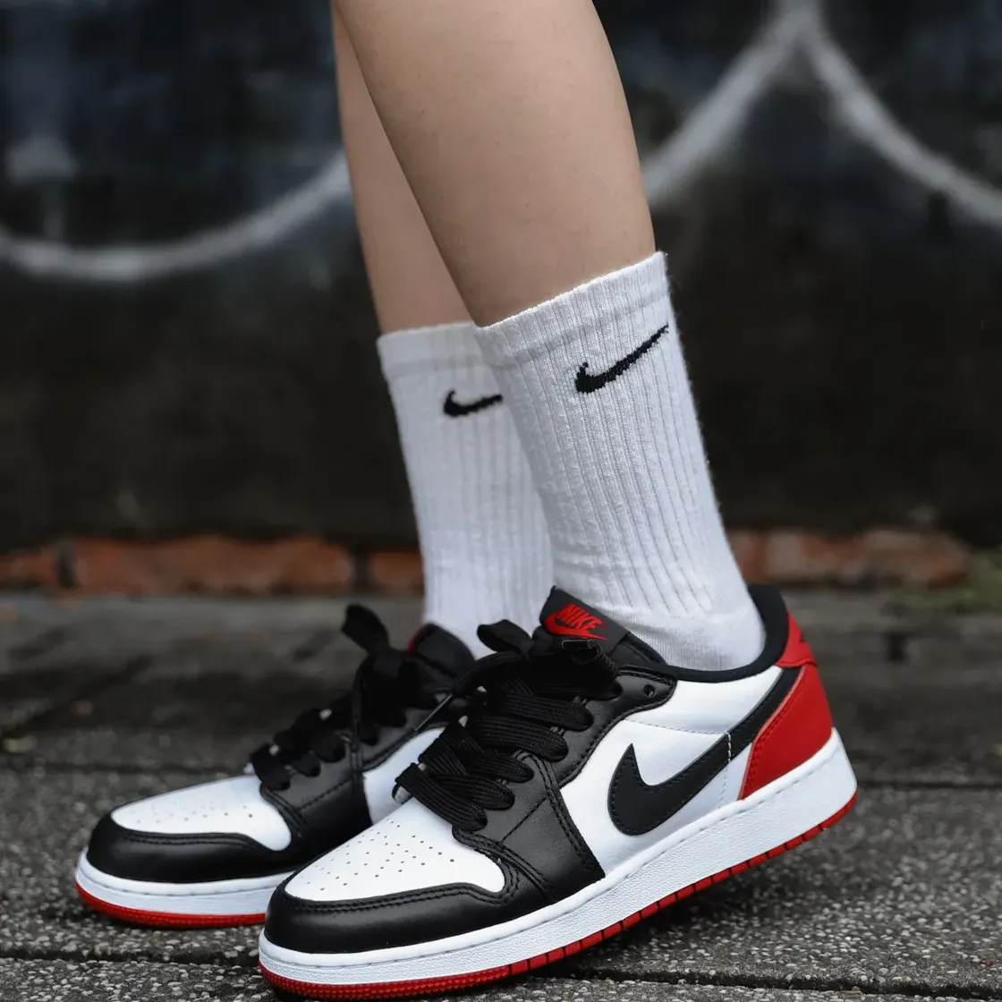 NIKE AIR JORDAN 1 LOW OG BLACK TOE (WOMEN'S) [CZ0858-106]