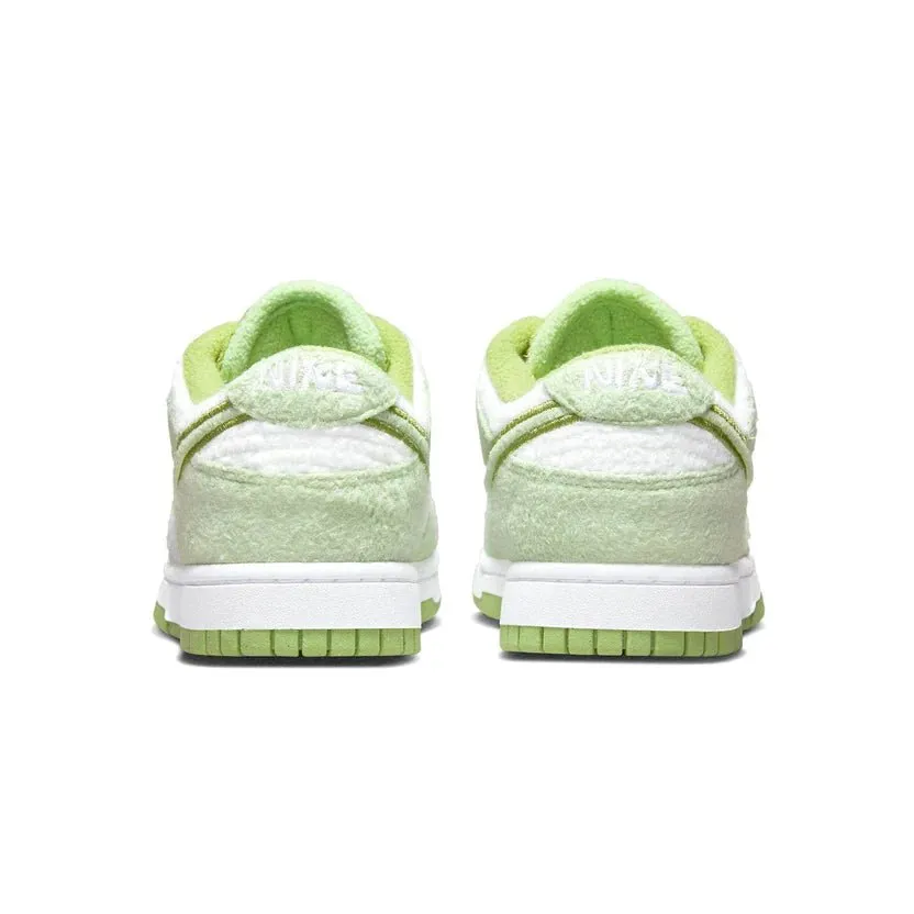 Nike Dunk Low SE Wmns 'Fleece - Honeydew'