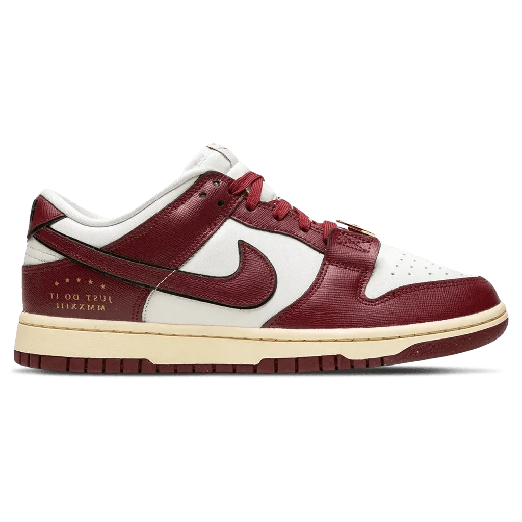 Nike Dunk Low SE Wmns 'Sisterhood - Team Red'