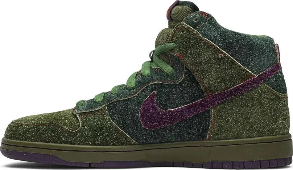 Nike SB Dunk High Skunk 420