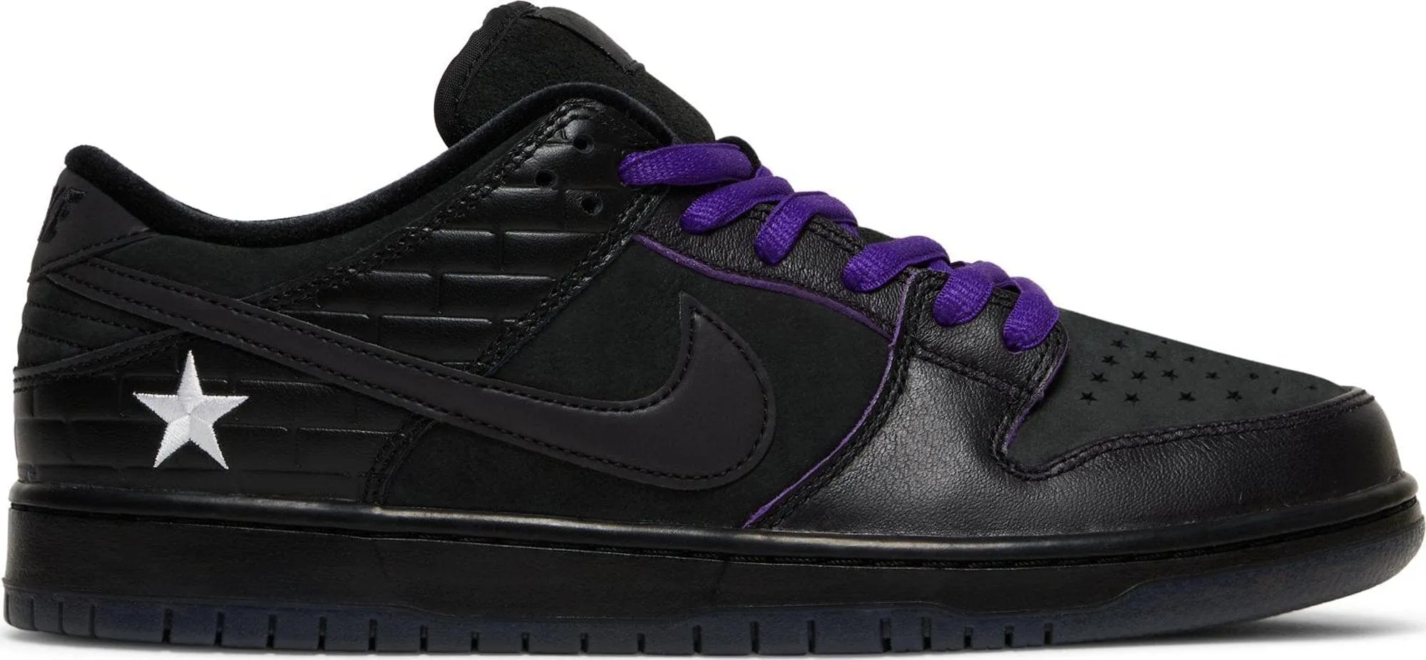 Nike SB Dunk Low Familia First Avenue