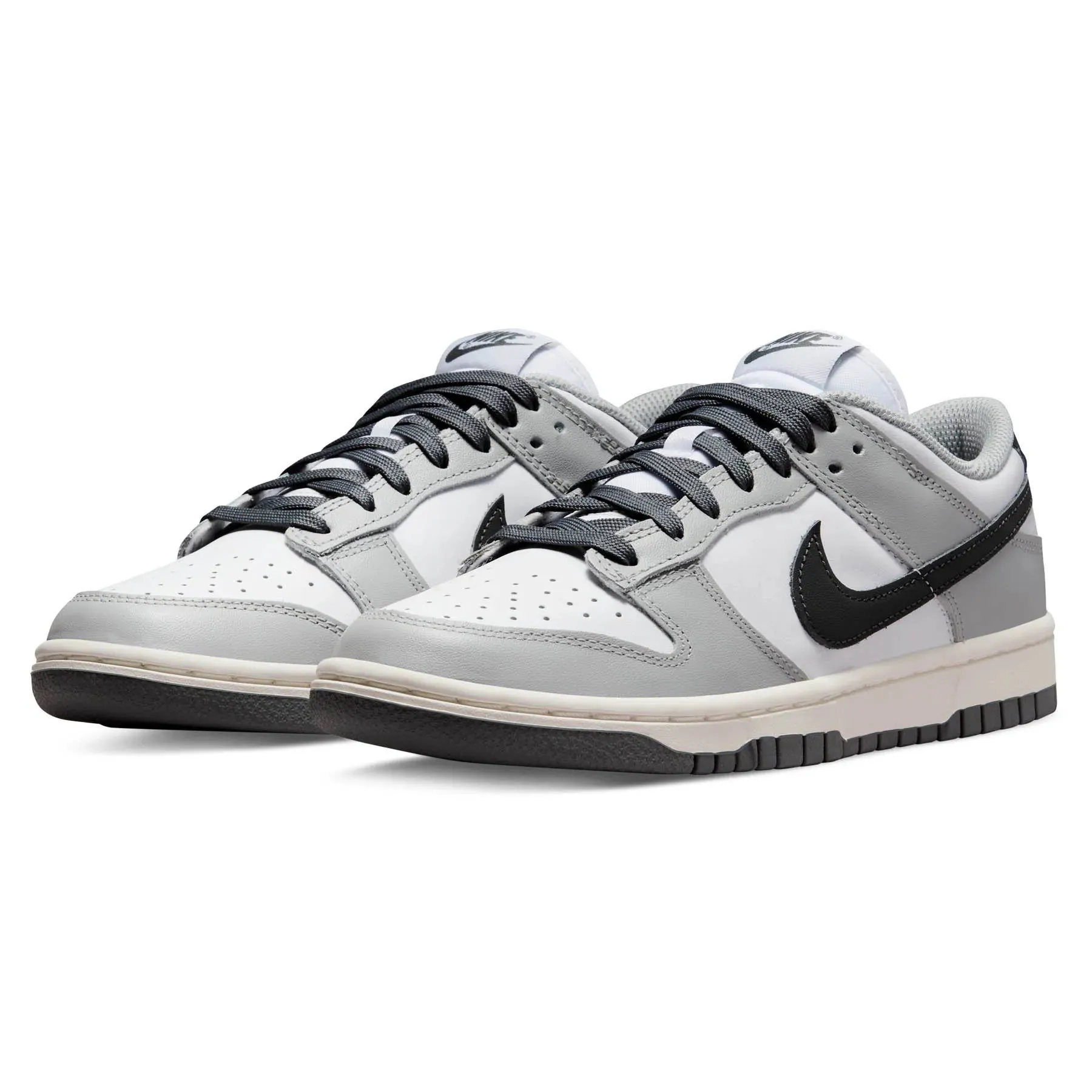 Nike WMNS Dunk Low 'Light Smoke Grey'