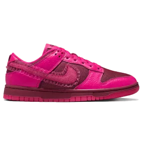 Nike WMNS Dunk Low 'Valentines Day'