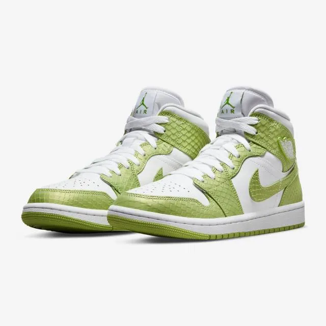 Nike Women's Air Jordan 1 Mid SE (Green Python/ White/ V...