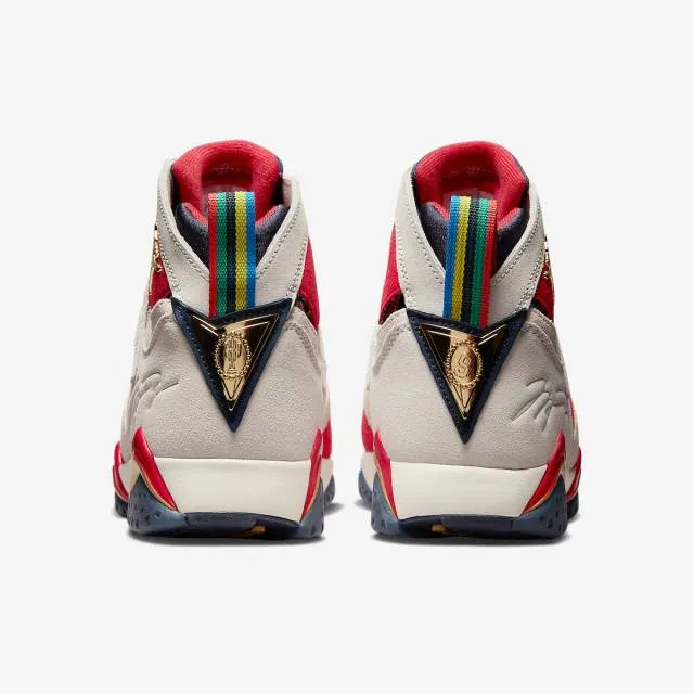 Trophy Room x Nike Air Jordan 7 Retro (New Sheriff in To...